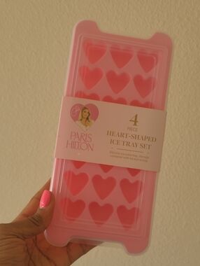 Paris Hilton Pink Silicone Heart Ice Cube Tray Set